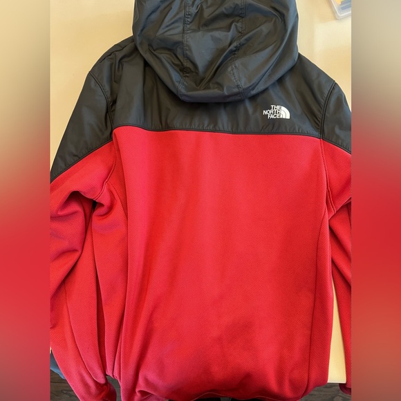 NORTHFACE WORN A HANDFUL OF TIMES-RARE FIND- many similar but not the same. - Picture 2 of 4